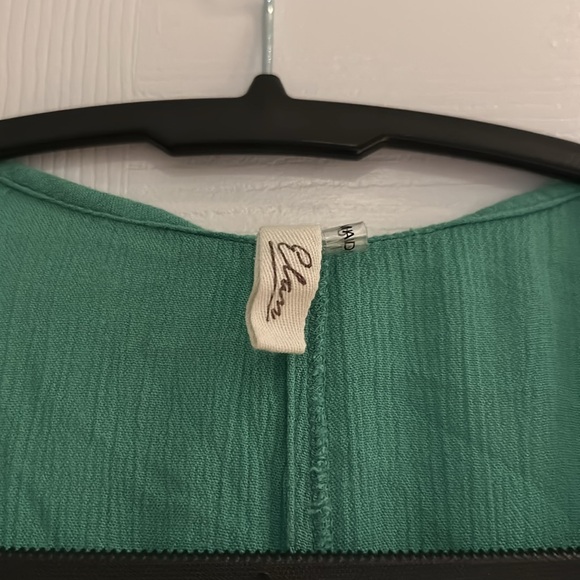 Elan cover up - Picture 5 of 7